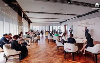 Lễ trao giấy chứng nhận quyền sở hữu nhà ở được thực hiện trang trọng cho cư dân Grand Marina Saigon. Sự kiện khẳng định tính pháp lý minh bạch và cam kết uy tín từ chủ đầu tư trong năm 2024.